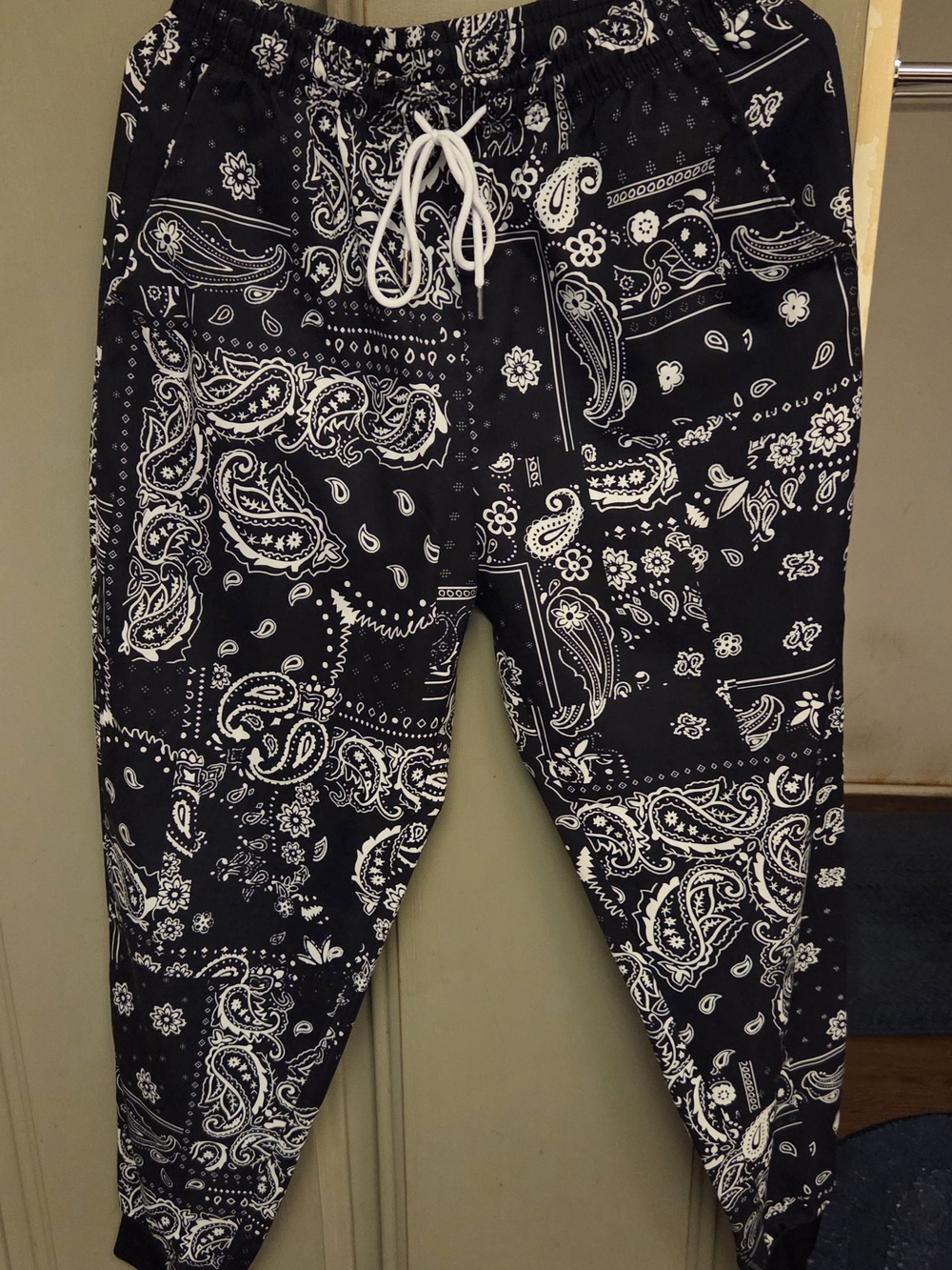 SHEIN Black Joggers with White Bandana Paisley Print